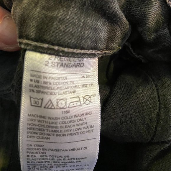 Old Navy Rockstar Mid rise Black jeans-size 2 reg - Picture 3 of 3